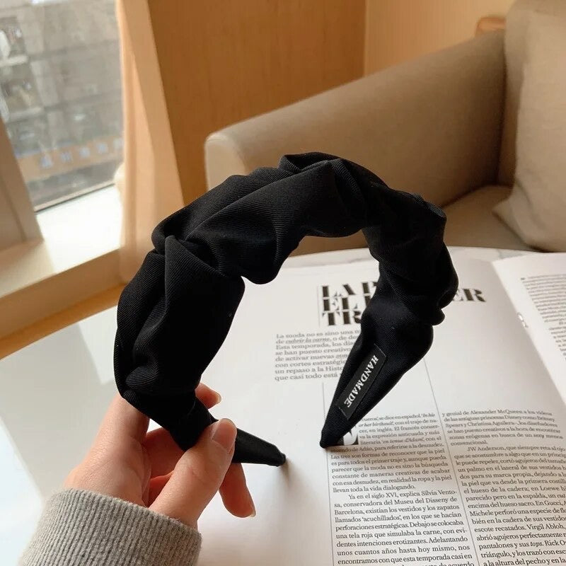 Wrinkled hair band